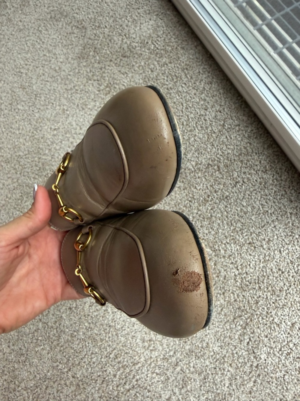 Gucci Women's Taupe Leather Horsebit Mules - Picture 4 of 10